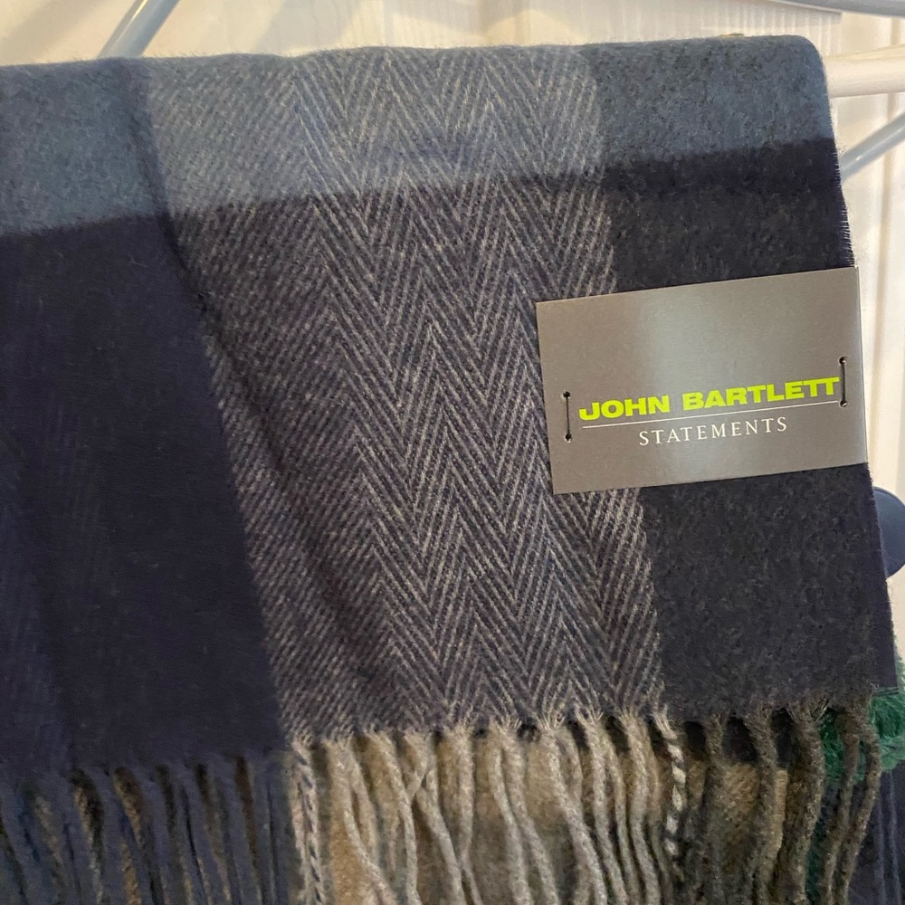Men's Gray and Blue Scarf